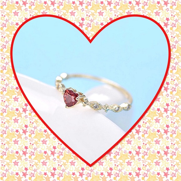 ❤️Cute & Dainty Heart Shaped Ruby Ring❤️ - Picture 2 of 4